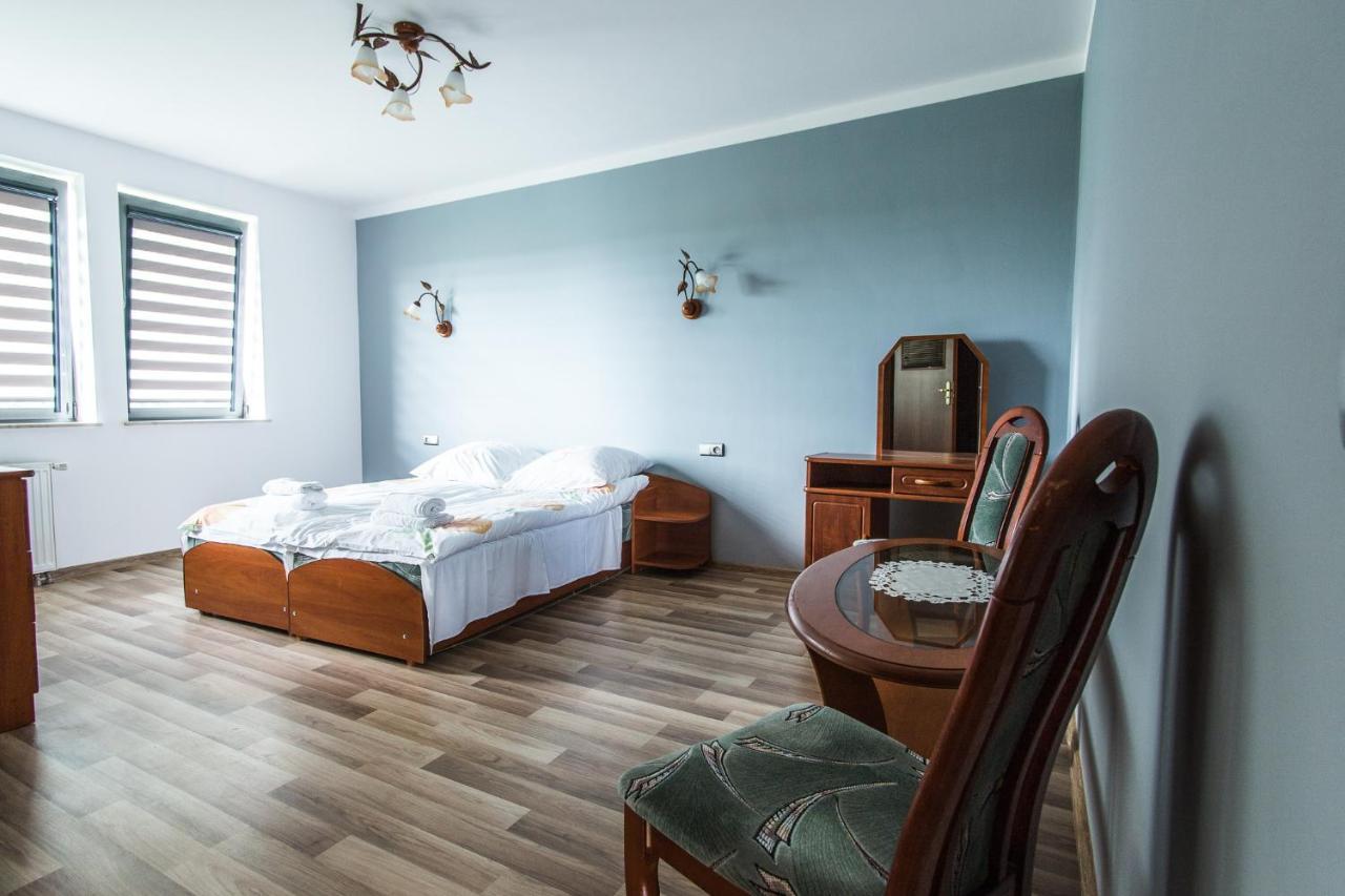 Motel Na Granicy Chyzne Esterno foto